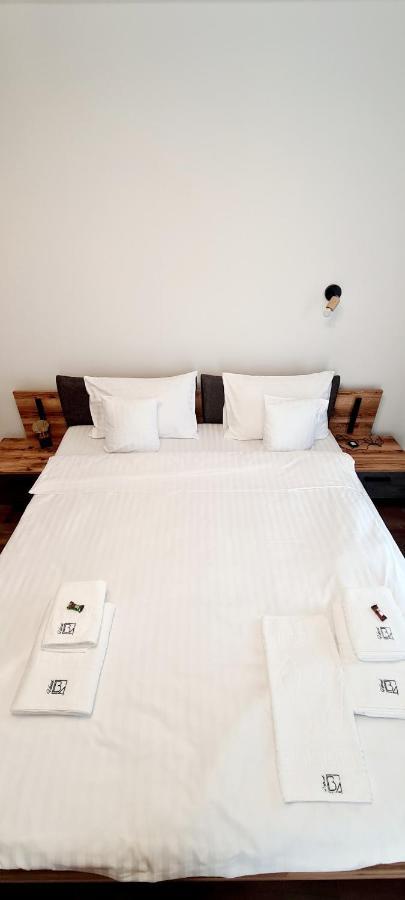 Hotel B4 拉迪亚 外观 照片